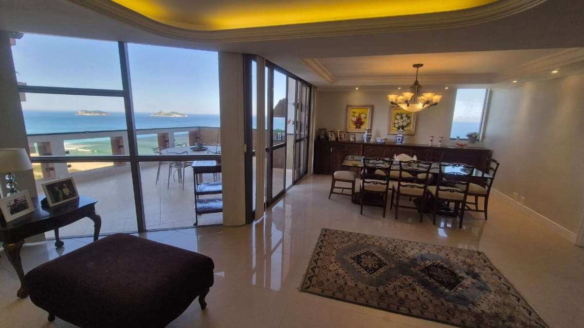 Apartamento de luxo à venda, com 4 quartos, 310m²